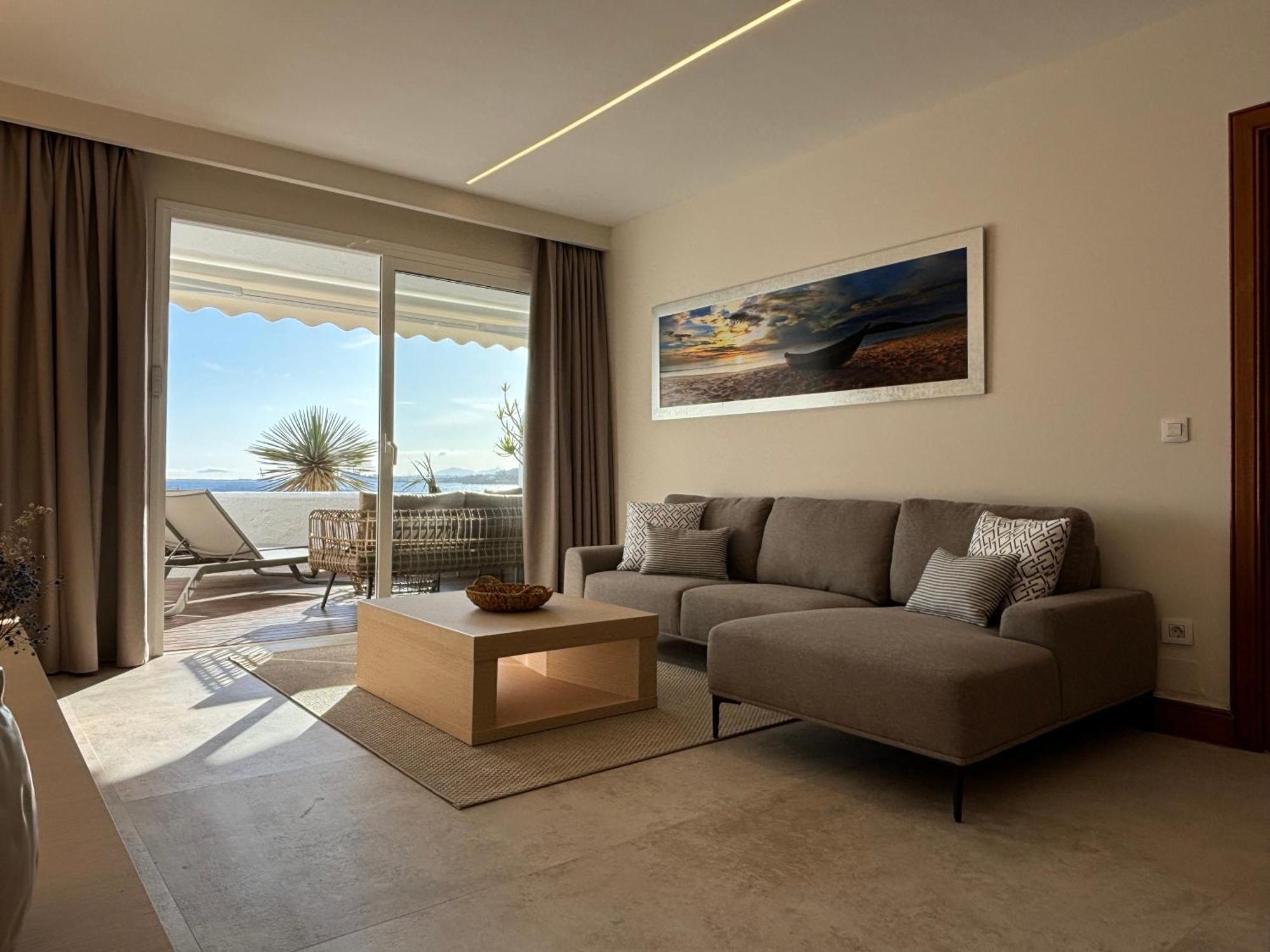 Costa Teguise Luxury First Line Apartment Екстер'єр фото
