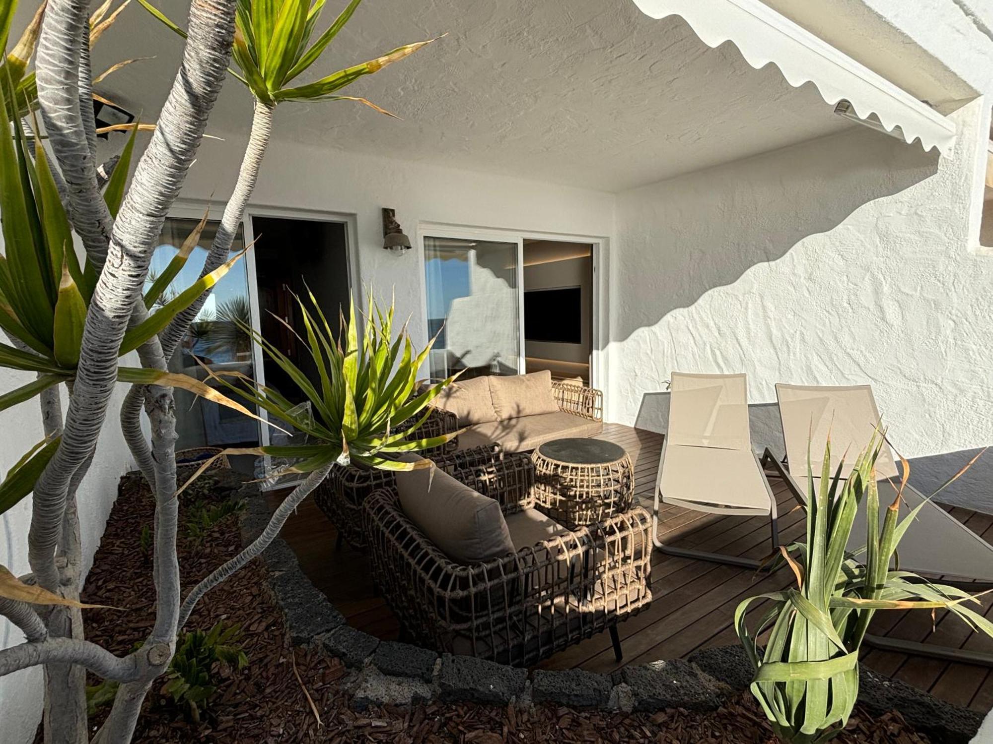 Costa Teguise Luxury First Line Apartment Екстер'єр фото
